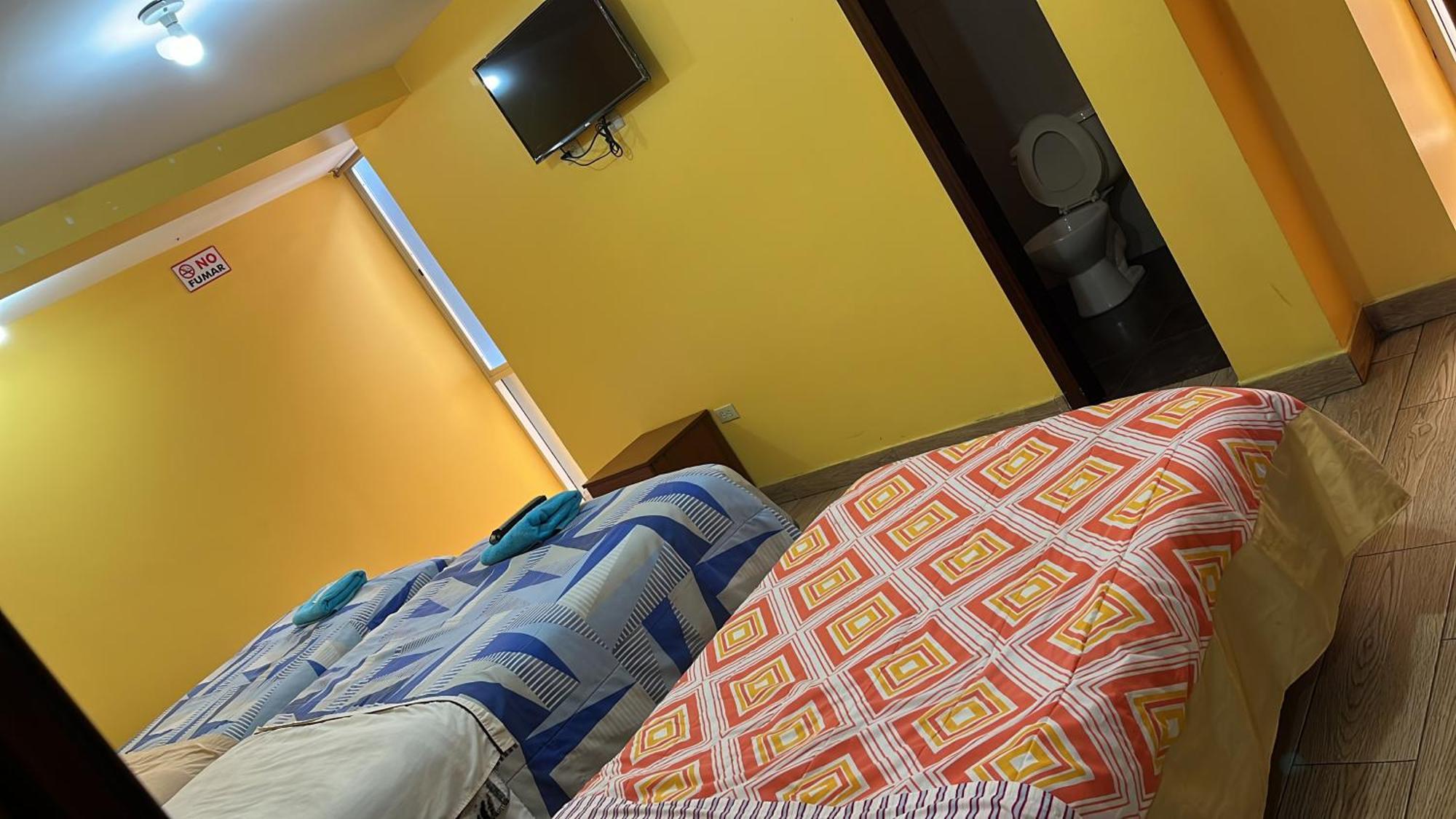 Hotel Residencial Miraflores Loja Exteriör bild